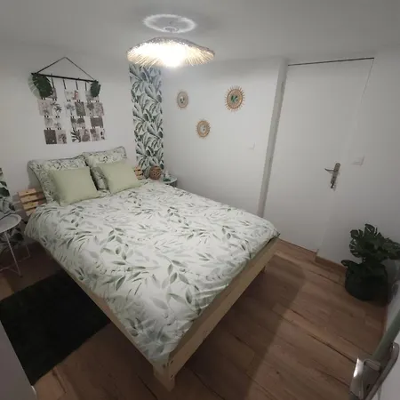 Bed & Breakfast Les De Justine L'ecrin Tropical Aubers